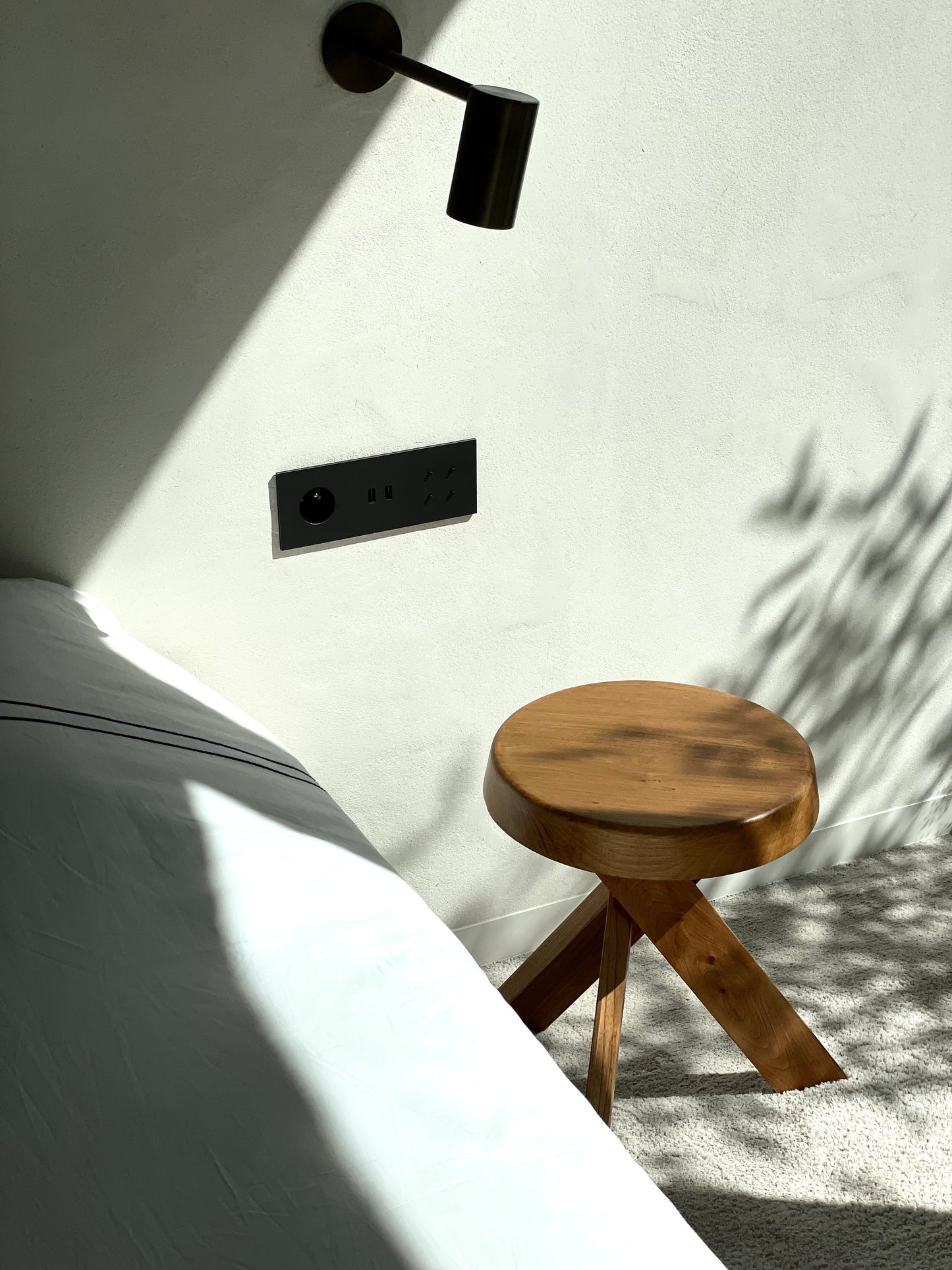 S31A stool in solid elm by Pierre Chapo, 1980s