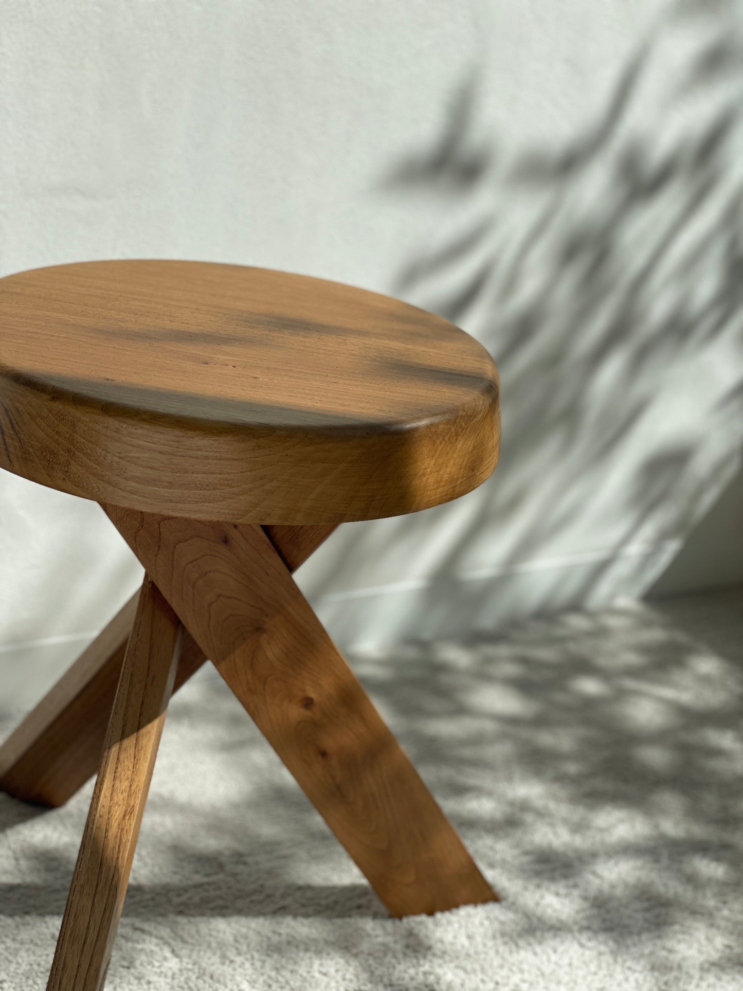 S31A stool in solid elm by Pierre Chapo, 1980s