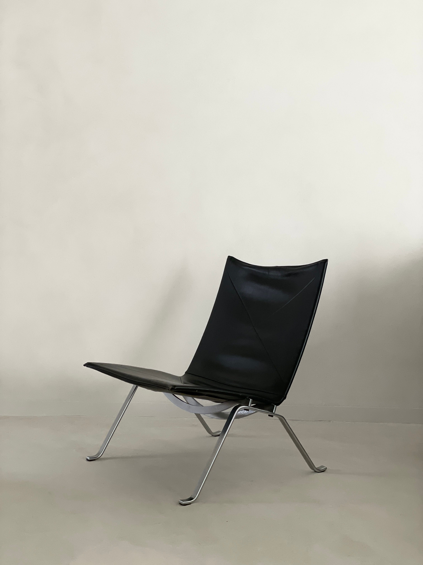 First generation PK22 Easy chair by Poul Kjaerholm, 1960s